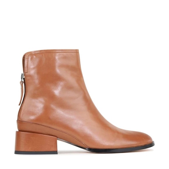 EOS Cast Leather Ankle Boot in Brandy - Picture 3 of 5